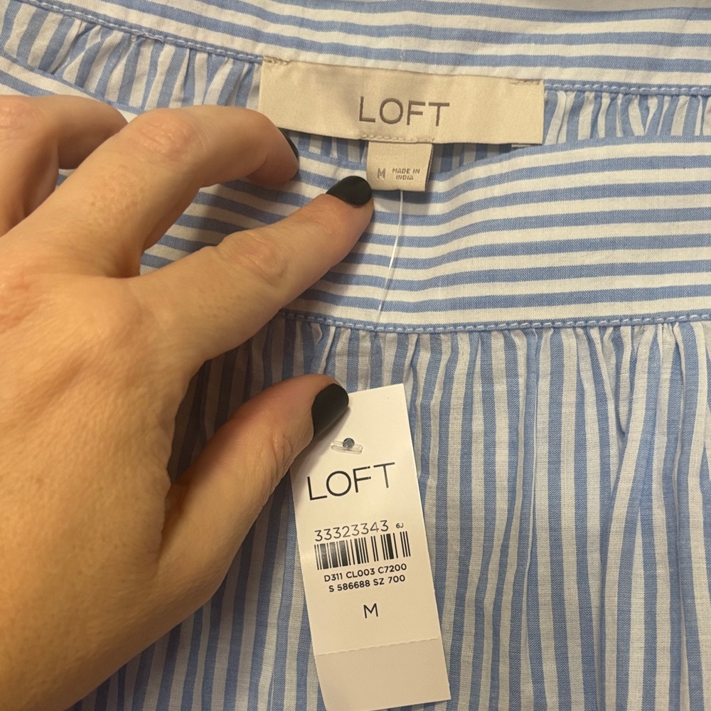 NWT LOFT Striped Scalloped Bottom Top - Picture 2 of 8